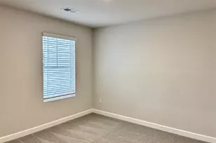 1438 Johnstone Dr, Reidville, SC 29375 - Photo 12
