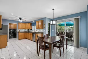 408 Sapphire Ct, Seneca, SC 29672 - Photo 6
