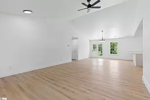 106 Duck Pond Ct, Greenville, SC 29611 - Photo 12