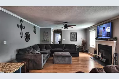 166 Chestnut Lake Drive, Inman, SC 29349 - Photo 4
