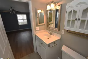 925 Cleveland St, Greenville, SC 29601 - Photo 12
