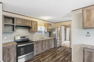 111 Lake Circle Rd, Marietta, SC 29661 - Photo 8