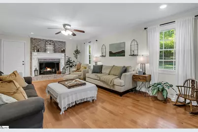 203 Hickory Lane, Mauldin, SC 29662 - Photo 4