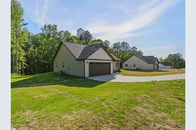 179 Susans Road, Gaffney, SC 29341 - Photo 4