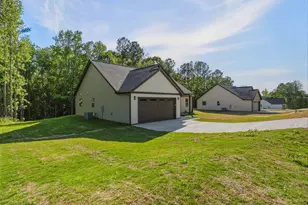 179 Susans Rd, Gaffney, SC 29341 - Photo 4