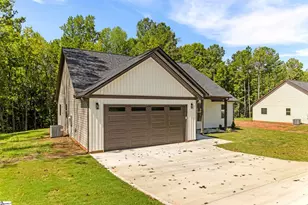 179 Susans Rd, Gaffney, SC 29341 - Photo 2