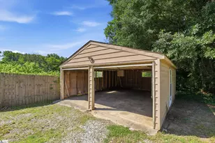 1021 Gentry Memorial Hwy, Easley, SC 29640 - Photo 6