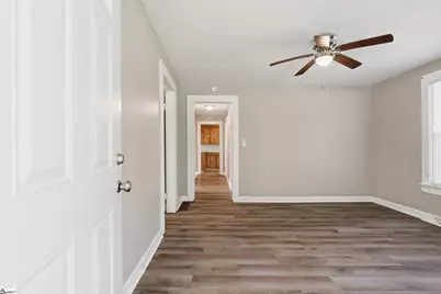 1021 Gentry Memorial Highway, Easley, SC 29640 - Photo 8