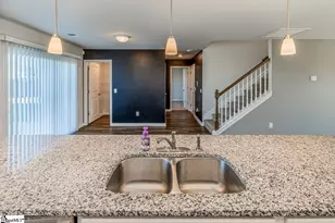 605 Whittier St, Greenville, SC 29605 - Photo 12