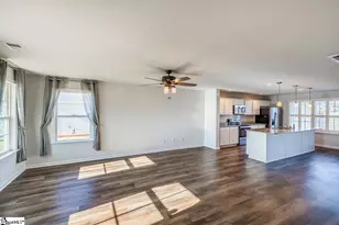 605 Whittier St, Greenville, SC 29605 - Photo 6