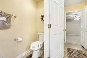 139 Forest Lake Dr, Simpsonville, SC 29681 - Photo 14