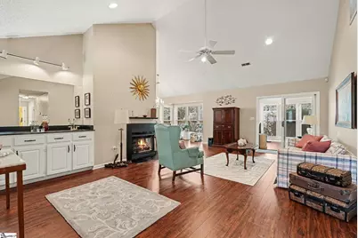 139 Forest Lake Drive, Simpsonville, SC 29681 - Photo 6