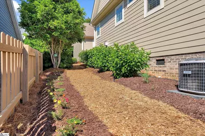 9 Hogarth Street, Greenville, SC 29617 - Photo 40