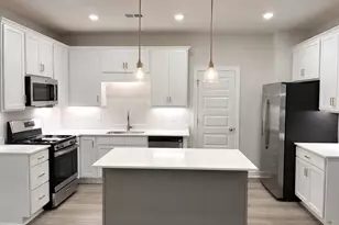 248 Taylor Woods Ct, Greenville, SC 29607 - Photo 4