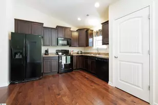 108 Summerdale Dr, Taylors, SC 29687 - Photo 8