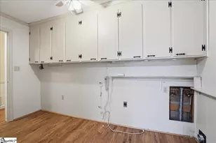 208 Skyland Dr, Clinton, SC 29325 - Photo 14