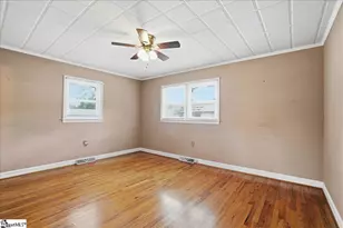 208 Skyland Dr, Clinton, SC 29325 - Photo 6