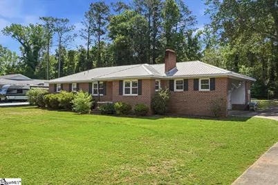 208 Skyland Drive, Clinton, SC 29325 - Photo 2