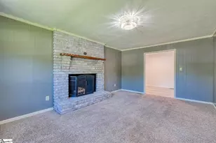 210 Oakmont Dr, Boiling Springs, SC 29316 - Photo 10