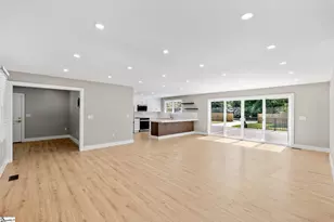 204 Woodfield Ave, Fountain Inn, SC 29644 - Photo 8