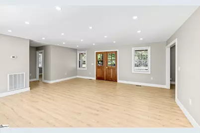 204 Woodfield Avenue, Fountain Inn, SC 29644 - Photo 10