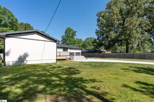204 Woodfield Ave, Fountain Inn, SC 29644 - Photo 32