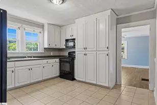 21 Henderson St, Inman, SC 29349 - Photo 10