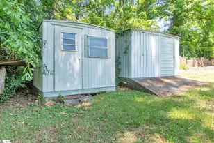 621 Church St, Laurens, SC 29360 - Photo 22
