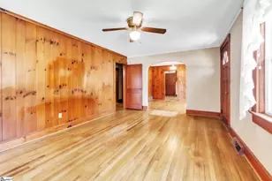 621 Church St, Laurens, SC 29360 - Photo 6