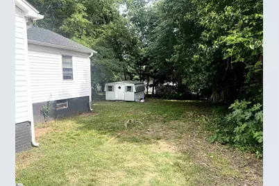 301 Edgewood Avenue, Belton, SC 29627 - Photo 18