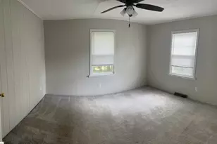 301 Edgewood Ave, Belton, SC 29627 - Photo 8