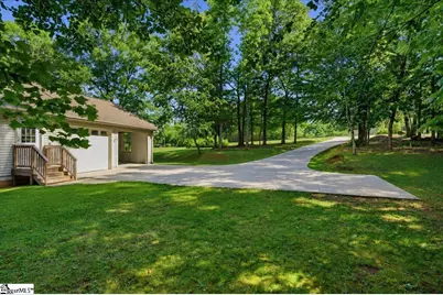 1040 Bennetts Bridge Road, Greer, SC 29651 - Photo 34