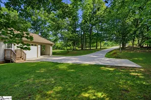 1040 Bennetts Bridge Rd, Greer, SC 29651 - Photo 34