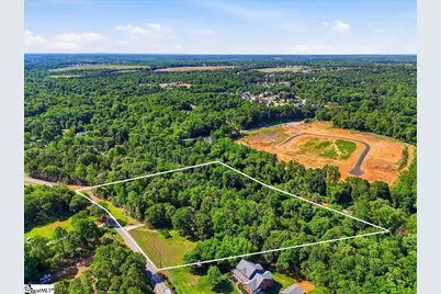 1040 Bennetts Bridge Road, Greer, SC 29651 - Photo 2