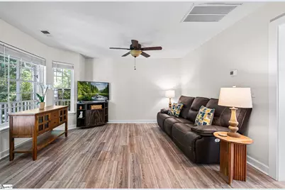 126 Sprouse Lane, Fountain Inn, SC 29644 - Photo 2