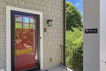106 W Park Avenue #Apt B, Greenville, SC 29601 - Photo 2