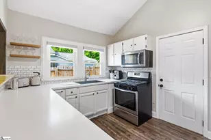 107 Chandler St, Greenville, SC 29609 - Photo 16
