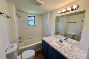8 Clark St, Laurens, SC 29360 - Photo 10