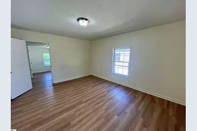 8 Clark Street, Laurens, SC 29360 - Photo 6