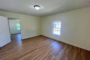 8 Clark St, Laurens, SC 29360 - Photo 6