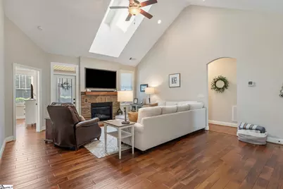 347 Belle Oaks Drive, Simpsonville, SC 29680 - Photo 16