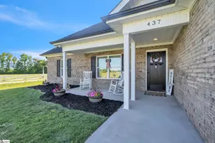 437 Cherokee Creek Rd, Gaffney, SC 29341 - Photo 2