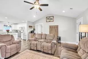 437 Cherokee Creek Rd, Gaffney, SC 29341 - Photo 10