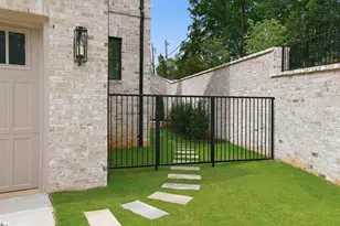 101 Sherwood St, Greenville, SC 29601 - Photo 38