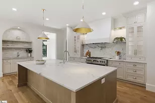 101 Sherwood St, Greenville, SC 29601 - Photo 10