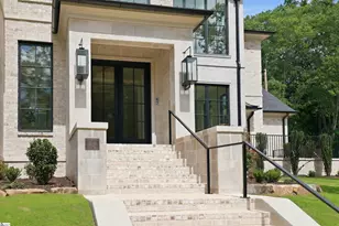 101 Sherwood St, Greenville, SC 29601 - Photo 2