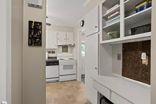 815 Edwards Rd, Greenville, SC 29615 - Photo 8