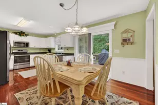 131 Ossie Hayes Rd, Pickens, SC 29671 - Photo 10