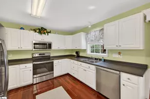 131 Ossie Hayes Rd, Pickens, SC 29671 - Photo 8