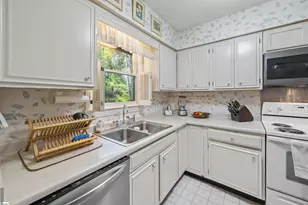 135 Ingleoak Ln, Greenville, SC 29615 - Photo 8